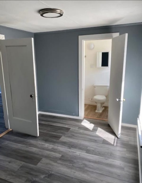 1 bed 1 bath on Elm St. in Clarkston! - Image 4